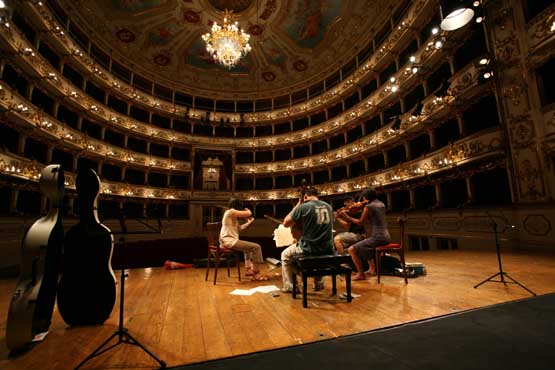 spettacolo dal vivo